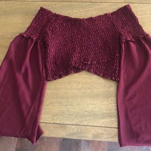 Burgundy junior crop top.